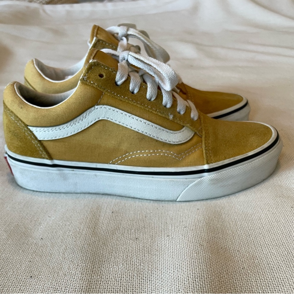 Vans Yellow and White Women's Sneakers Size 5 Used Good Condition - Picture 2 of 6